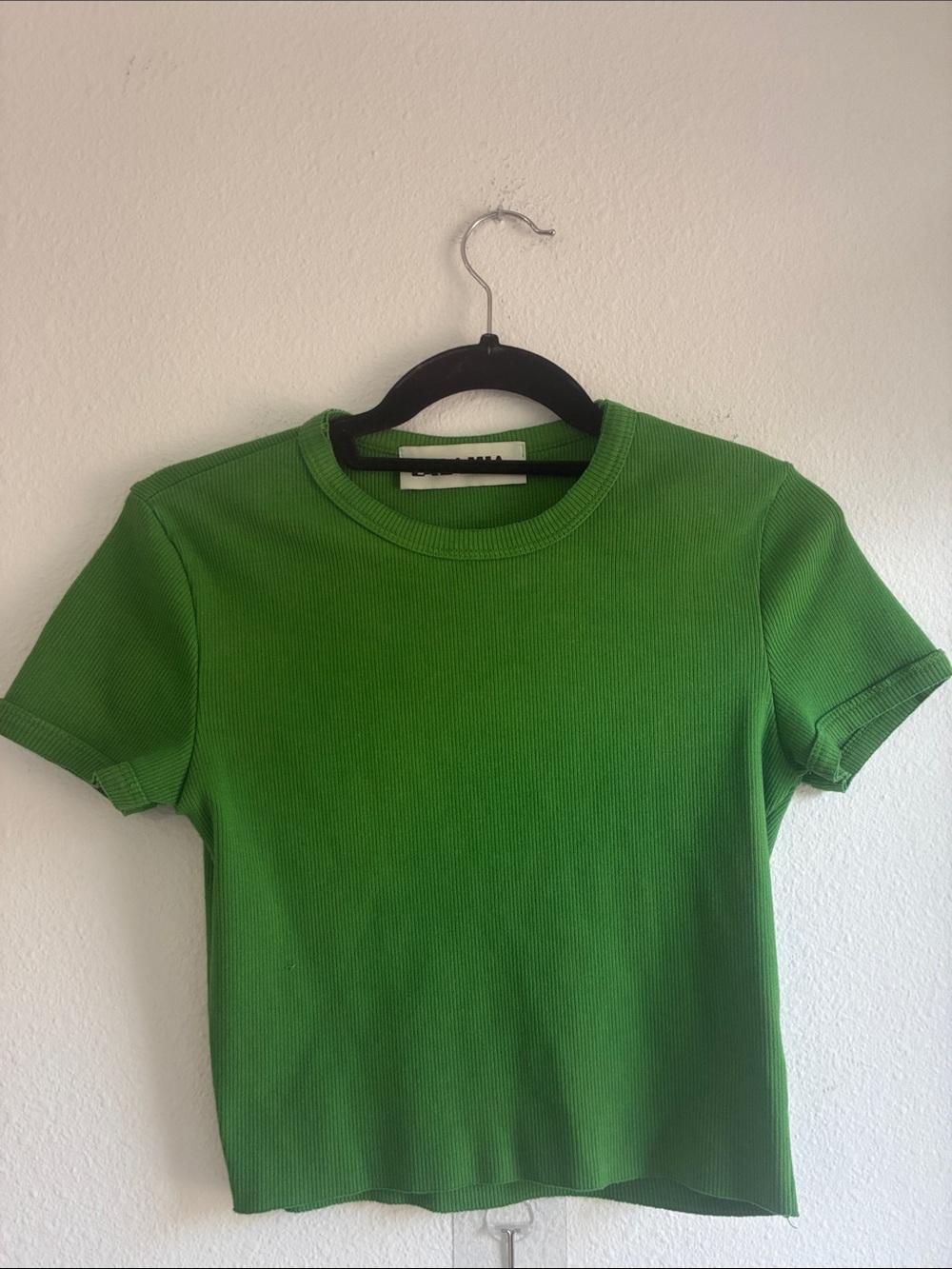 Fitted Green Ribbed Crop Top - Classic Short Sleeve